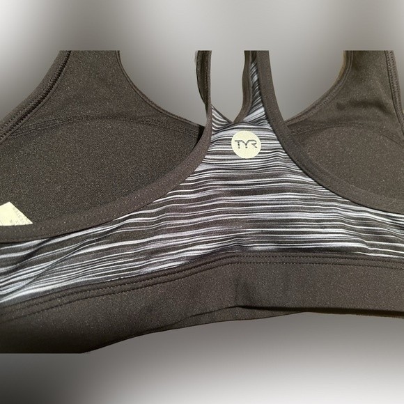 TYR Women’s Sports Bra Lyn Racerback Arvada Grey Black Workout Bra Size S 4/6 - Picture 3 of 6